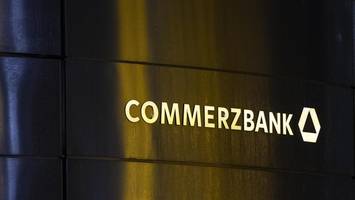 „Kahlschlag“ befürchtet: Verdi lehnt Unicredit-Übernahme der Commerzbank ab