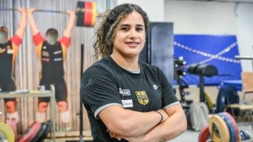 Nach Flucht aus Iran: Gewichtheberin Yekta Jamali träumt und bangt
