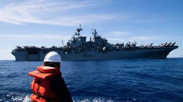 2500 Marines auf dem Weg zur Straße von Hormus – die USS Tripoli verfügt über Fähigkeiten, die Flugzeugträger nicht haben