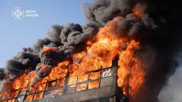 Russischer Drohnenangriff auf Kiew am helllichten Tag – Verletzte in weiteren Regionen