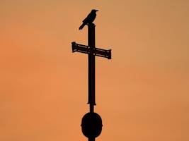 luxemburg: eu-urteil: kirchenaustritt allein reicht nicht für kündigung