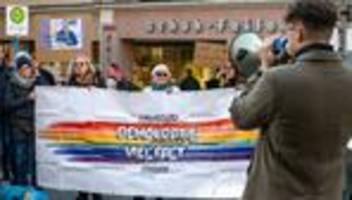 Debatte um EVP-Chats: Manfred Weber: Die Brandmauer steht