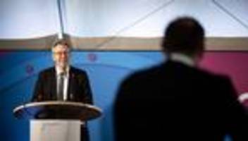 Energiewende: Amprion: Grünstrom-Erzeuger sollen bei Netzausbau mitzahlen