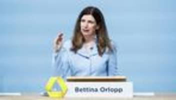 Finanzbranche: Commerzbank-Chefin: Angebot von Unicredit taktisches Manöver