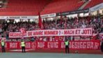 Initiative von Ex-Spielern: Gedenken an Torwart: Mitspieler wollen Georg-Koch-Tribüne