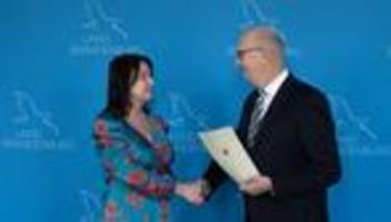 Regierung: Weg frei für neues Kabinett in Brandenburg - Minister gehen