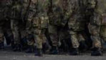 Wehrdienst: Deutlich mehr Menschen bewerben sich bei der Bundeswehr