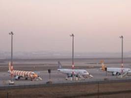 Abhängig von der Reisestrecke: Koalition senkt Ticketsteuer wohl auf Niveau vor Anhebung