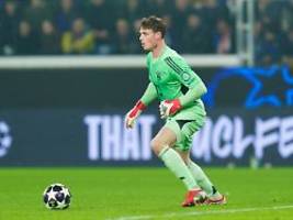 doch kein debüt des 16-jährigen?: beim fc bayern deutet sich ein torwart-blitzcomeback an