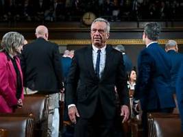 richter stoppt Änderungen: us-regierung scheitert mit umstrittener impfpolitik