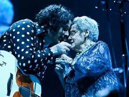 sie war eine heilige: jack white nimmt abschied von seiner mutter
