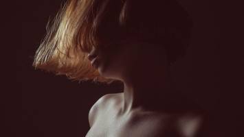 adhs bei frauen: warum sie öfter in toxische beziehungen geraten