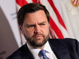 usa: wie j.d. vance versucht, gleichzeitig für und gegen den krieg zu sein