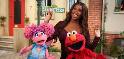 Motsi Mabuse ist mit Elmo zum Tanzen verabredet