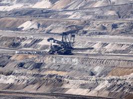 Tagebau: Von der Wüstenlandschaft zum Seenland