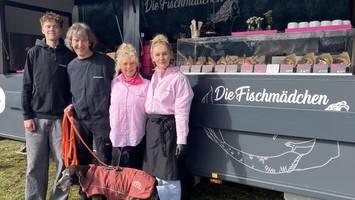 Fischbrötchen deluxe: Bei den „Fischmädchen“ stehen die Fans Schlange