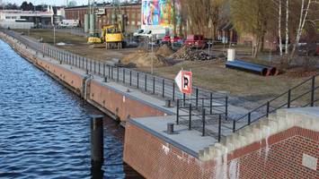 harburger binnenhafen: am beachclub-gelände wird wieder gebaut