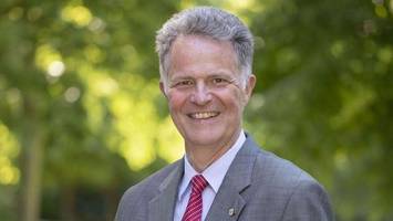 Spannende Wahl: Drei Männer kämpfen um den 12.000-Euro-Job