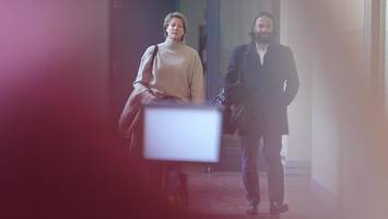 „was wollen sie denn?“ – christina block soll polizisten zutritt verweigert haben