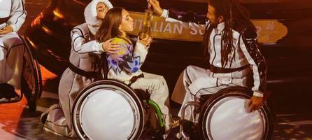 Kindheitstraum wurde wahr: Augsburger Tänzer trat bei der Schlussfeier der Paralympics auf