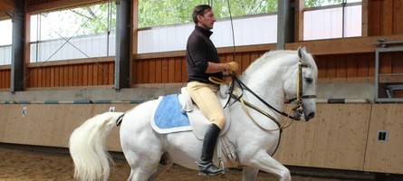 vom ritterturnier zu tarantino: in christian döblers karriere dreht sich alles um action