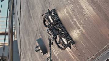 us navy investiert 71 millionen in kletternde schiffsroboter