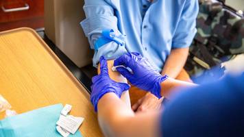 69-jähriger entdeckt krebs zufällig beim blutspenden