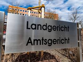 Prozess in Landshut: Vater will Tochter mit Mäusegift töten - acht Jahre Haft
