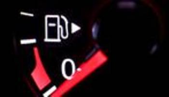 Aktuelle Stunde: FDP fordert Bundesratsinitiative wegen hoher Spritpreise