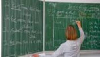 Bildung: Streit um Abminderungsstunden für Lehrkräfte