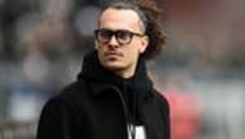 Fußball-Bundesliga: Frankfurts Theate ist zurück auf dem Trainingsplatz