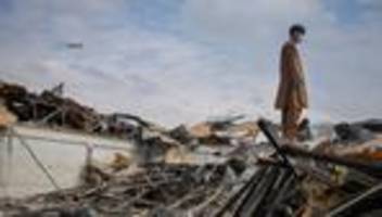 konflikt zwischen pakistan und afghanistan: pakistan pausiert angriffe wegen muslimischen fastenbrechens