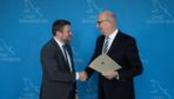 Neue Regierung: Finanzminister will nicht zu früh von einem Sparkurs reden