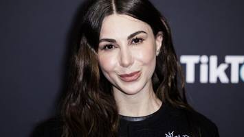 Shitstorm für Berliner Influencerin Dr. Emi: So reagiert sie darauf