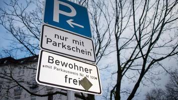 anwohnerparken in berlin bleibt billig – die begründung ist originell