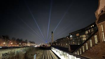Spektakuläre Lichter über Funkturm Berlin: Was es damit auf sich hat