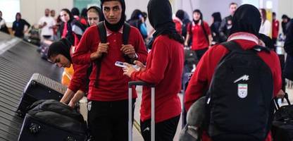 Iran: Fußballerinnen kehren nach Schweigen bei Hymne in Heimat zurück