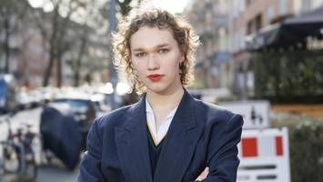 Hamburger Transfrau erhält schockierende Hasskommentare nach harmlosen Videos