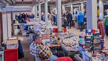 modellautos und eisenbahnen: hamburgs große sammler-börse lebt wieder auf