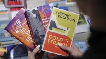 geht der leipziger buchpreis nach hamburg? gleich zwei romane sind im rennen