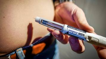 Aktien von Abnehm-Riesen nach Watschen tief im Minus