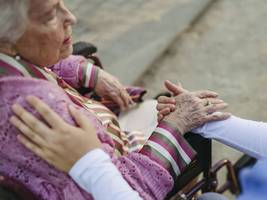 Häusliche Pflege: Hunderttausende erhalten die Hilfe nicht, die ihnen zusteht