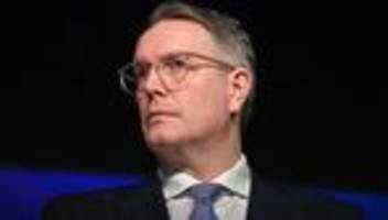 Regierung: Schweitzer: Bundesregierung muss große Reformen angehen