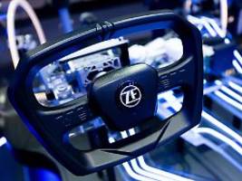 2,1 milliarden euro verlust: konzernumbau treibt autozulieferer zf tief in die roten zahlen