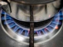 sorge vor lieferengpass: gaspreis steigt nach attacke auf gasfeld zeitweise um 30 prozent