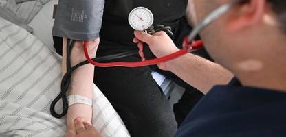 krankenhäuser: kliniklobby fordert höhere zuzahlung der patienten