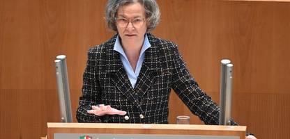 Machtmissbrauch: NRW-Bauministerin Ina Scharrenbach räumt nach SPIEGEL-Bericht Fehler ein