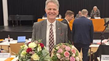 Nach Wahl-Krimi: Jan Peter Schröder bleibt Chef der Kreisverwaltung