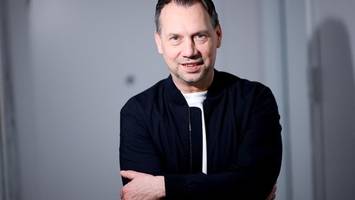 sebastian fitzek über erste beziehung: „weiß nicht, was sie an mir fand“