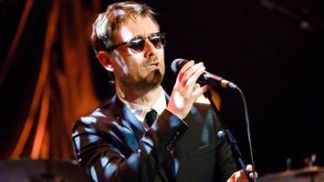 Jubelsturm für Divine Comedy in Hamburg – obwohl ein Song fast vergessen wurde